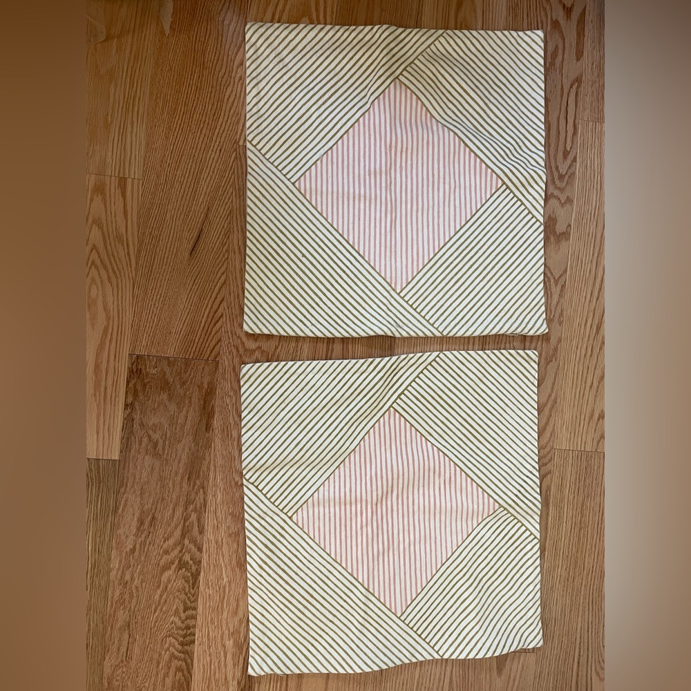 Block Shop Textiles - Kite Sand Pillows 18x18 x2 - Never Used / Case Only